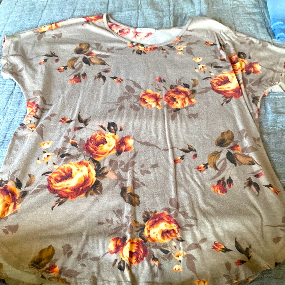 Women’s Floral Tunic